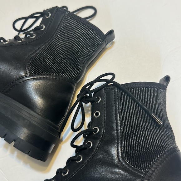 Vince Camuto combat leather boots - Picture 3 of 6